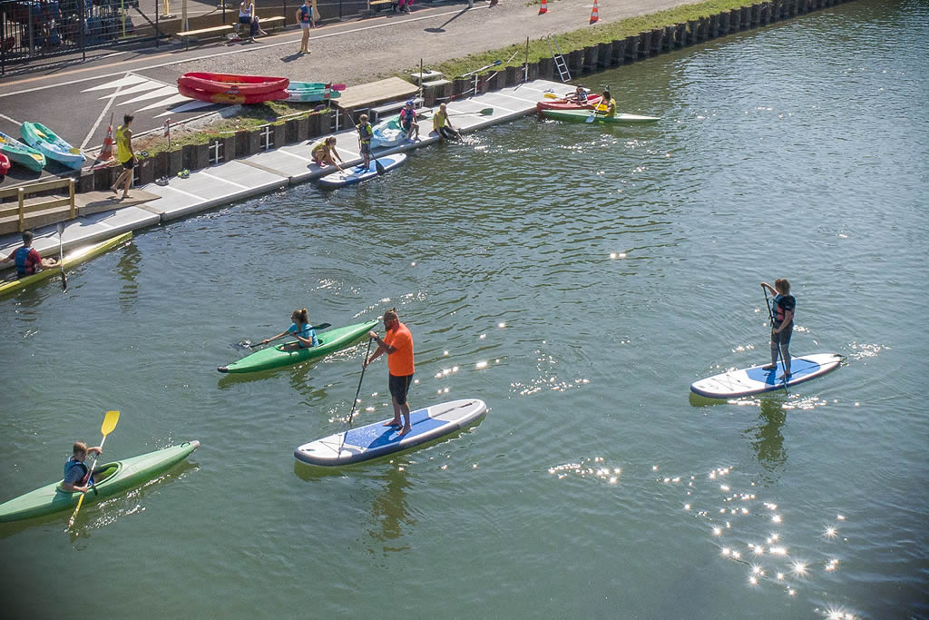 Stand up paddle